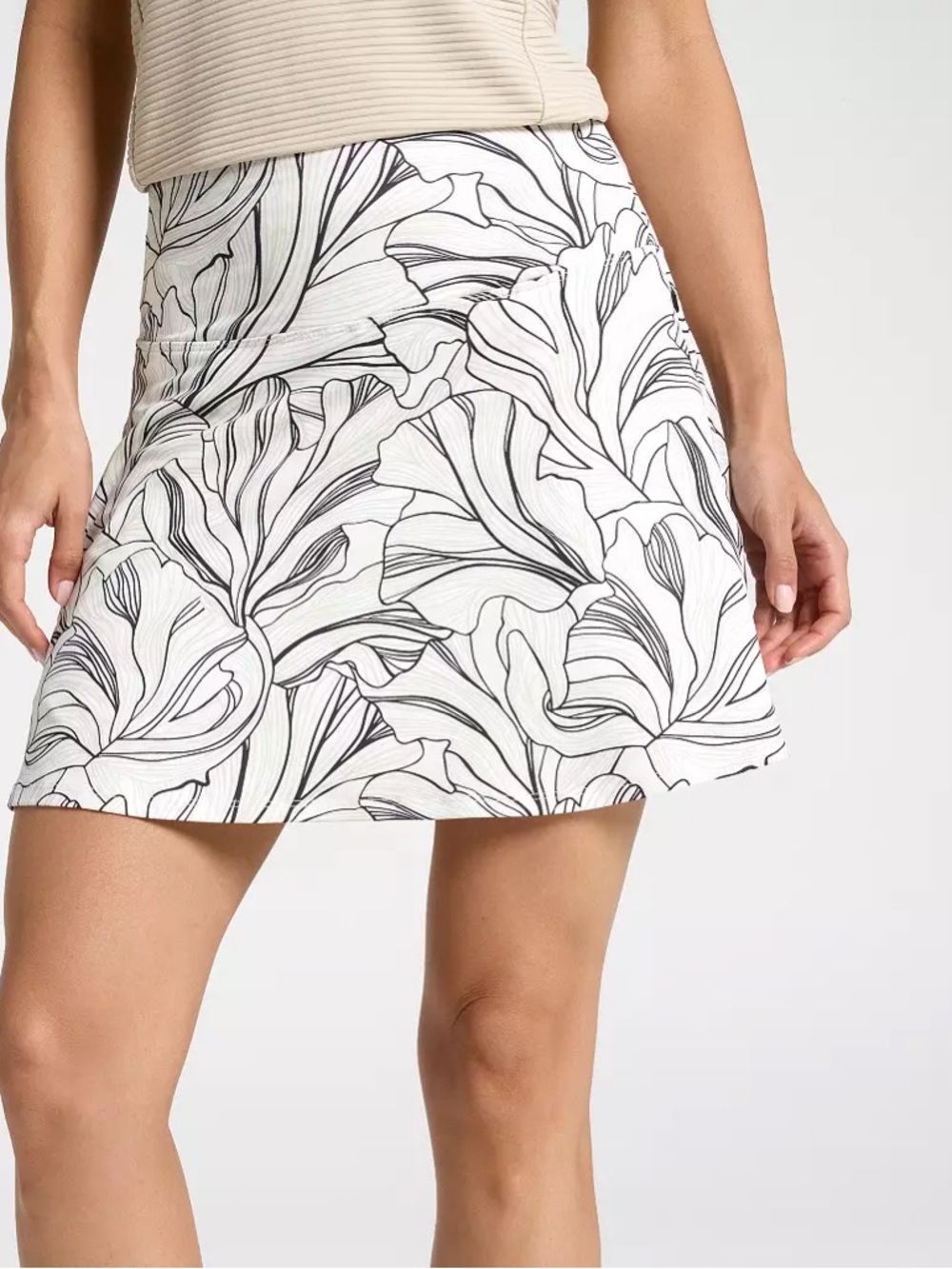 NWT CALIA 15" Eagle Golf Skort | Gingko Cloud Clover | Size XS